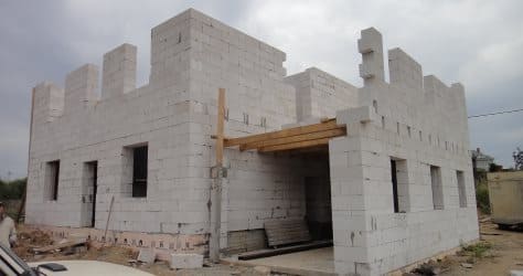 Возведение второго этажа дома из газобетонных блоков